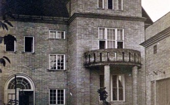 Balkón Zemánkovy vily