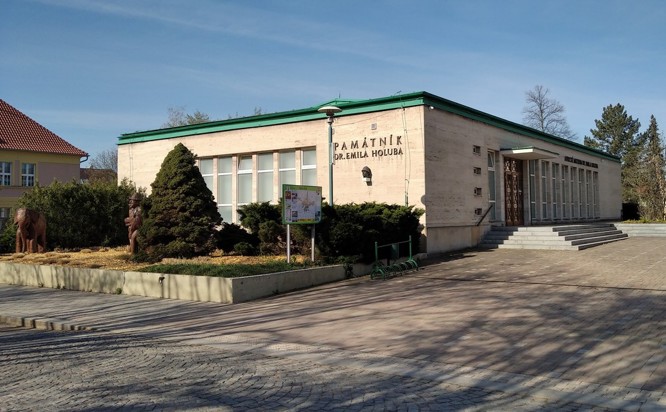 Zobrazit obrázek: Africké muzeum Dr. Emila Holuba