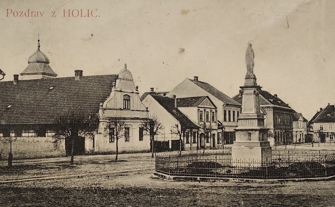 Zobrazit obrázek: Socha Panny Marie na dobové pohlednici 1