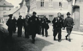 Holické povstání 1945 - muži v ulicích